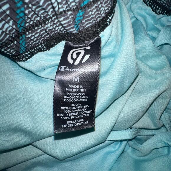 Champion women’s running shorts - Picture 3 of 5